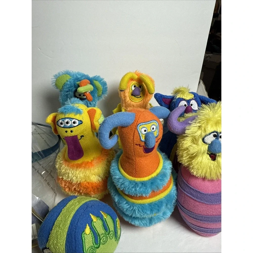 Melissa‎ & Doug 6 Pin Plush Monster Bowling
